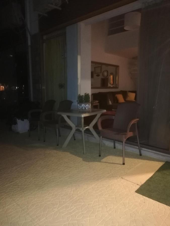 Penelope -Πηνελόπη Lägenhet Loutra Aidhipsou Exteriör bild