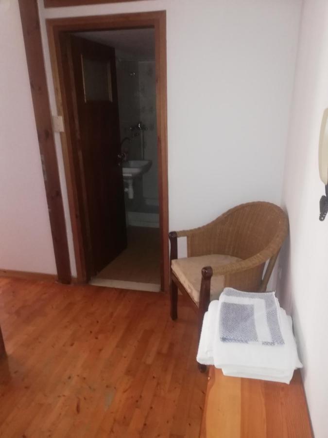 Penelope -Πηνελόπη Lägenhet Loutra Aidhipsou Exteriör bild